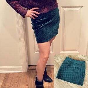 Quilted velvety mini Skirt